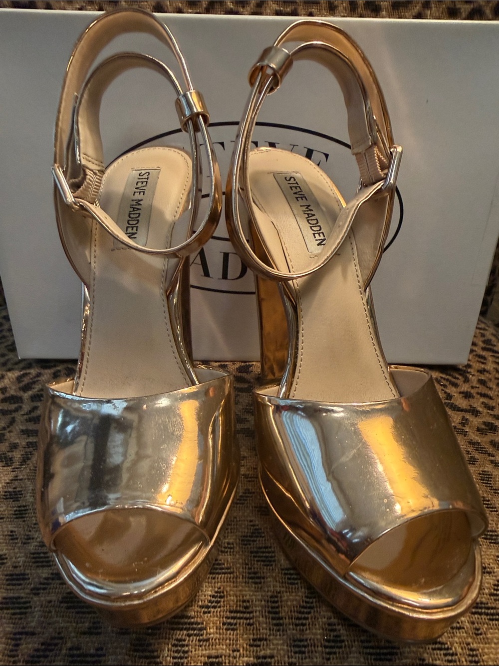 Steve Madden Metallic Gold Platform Heels. Worn Once. 4” Heel. - Picture 2 of 8
